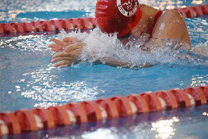 Nadadores de clubes de la Regin, Castilla La Mancha y Tenerife participan en el XI Trofeo de natacin Ciudad de Lorca