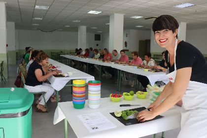 Taller de cocina saludable en los Encuentros Deportivos de la Mujer 