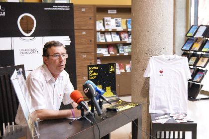 ''Lorca Taller del Tiempo'' aporta a la Mesa Solidaria 4.367? ms procedentes de la venta de camisetas y chapas de ''Somos Lorca''