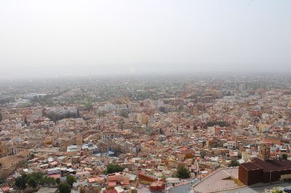 Aparcamiento y transporte pblico gratuito por el incremento de los niveles de las partculas PM10 en Lorca