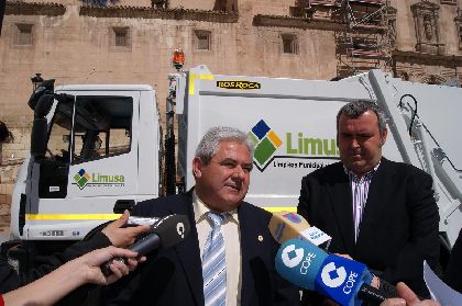 Limusa redobla esfuerzos para mantener Lorca limpia durante Semana Santa estableciendo un dispositivo especial con trabajadores a pie de calle durante las 24 horas