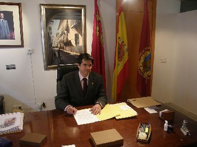 El Alcalde de Lorca enciende 27 nuevos puntos de alumbrado pblico en la pedana de Aguaderas