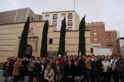 150 mujeres de Archena vistan Lorca con motivo del 8 de Marzo