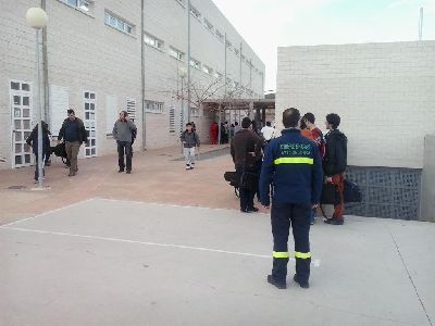El Servicio Municipal de Emergencias de Lorca colabora en el simulacro de evacuacin del colegio Andrs Garca Soler y el Conservatorio Profesional de Msica