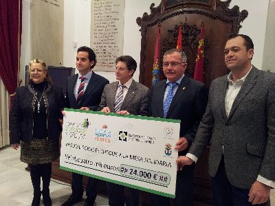 El Congreso Solidario del Seguro celebrado entre guilas y Lorca aporta 24.000 euros para la Mesa Solidaria