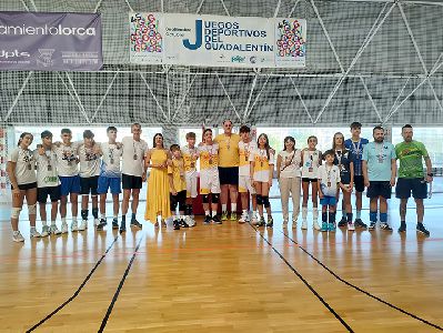 Gran jornada de voleibol en familia en el Complejo Deportivo Felipe VI