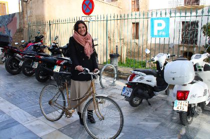 Ms ''aparcabicis'' y estaciones de mantenimiento para fomentar el uso de la bicicleta en Lorca, ciudad de los 15 minutos