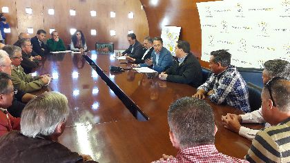 El Alcalde respalda a los vecinos de Villaespesa Soterrada y reclamar al Ministerio la construccin de pasos soterrados en los caminos de Enmedio y Villaespesa