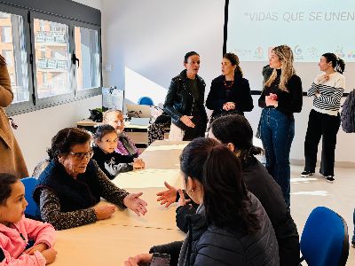 Lorca vuelve a ser referente en solidaridad intergeneracional e inclusin social gracias a la segunda edicin del proyecto ''Vidas que se unen''