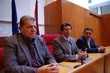 El Consejo Regulador de la Denominacin de Origen Jumilla dona 6.800 ? a la Mesa Solidaria del Ayuntamiento de Lorca
