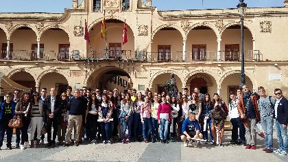 50 alumnos de 5 institutos de toda Espaa participan en el Proyecto de Aprendizaje ''My Town'' que tiene como anfitrin al IES Prez Casas de Lorca