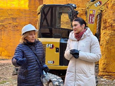 Comienzan las obras de edificacin de un inmueble en el casco histrico de Lorca con los trabajos de excavacin