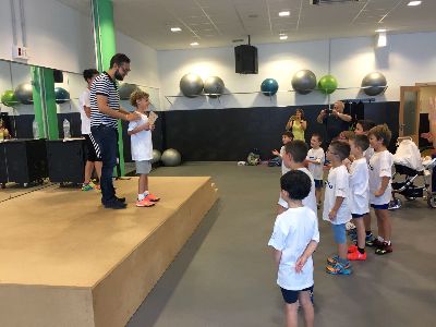 145 nios han disfrutado durante el mes de julio de las distintas actividades deportivas y ldicas que se han desarrollado en el EVAFO