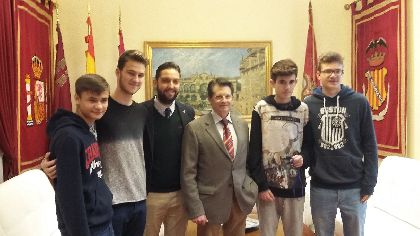 El Alcalde destaca que el equipo cadete del Club de Ajedrez Lorca es ''motivo de orgullo'' para todos los lorquinos