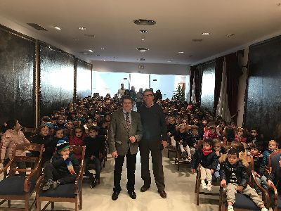 140 alumnos de Educacin Infantil del Colegio Pasico Campillo visitan el Ayuntamiento de Lorca