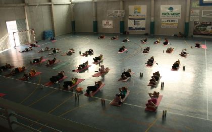 300 participantes inician un nuevo curso del programa de Gimnasia de Mantenimiento ofertado por las Concejalas de Deportes y Mujer del Ayuntamiento de Lorca