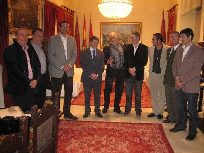 Representantes de la Asociacin de la Prensa Deportiva son recibidos por el Alcalde de Lorca