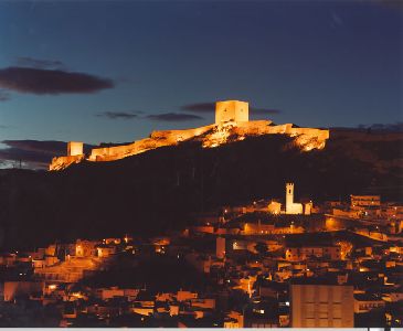 La nueva iluminacin del permetro amurallado del Castillo ser inaugurada maana por el Alcalde de Lorca