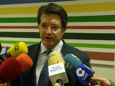 El Alcalde de Lorca muestra su indignacin porque el Ministerio de Fomento vuelve a demostrar que ''Lorca no existe para el Gobierno de Zapatero''