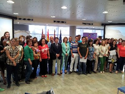 70 desempleados de los barrios altos de Lorca concluyen su formacin en siete cursos becados de la Iniciativa Urbana Comunitaria