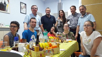 Down Lorca suma a sus instalaciones una nueva cocina subvencionada por el Ayuntamiento en la que los usuarios del SEPAP podrn seguir formndose en autonoma personal