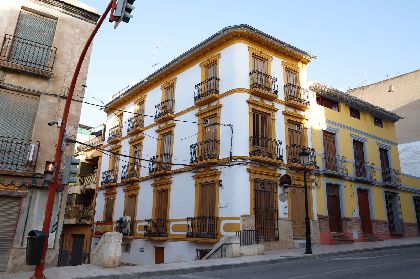 El Ayuntamiento apuesta por la rehabilitacin de inmuebles histricos y patrimoniales de Lorca con el apoyo econmico a ''La Sociedad'', del barrio de San Cristbal 