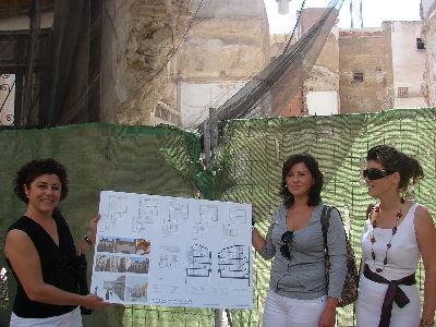 Teresa Moreno, Directora del Instituto de la Mujer, visita la ubicacin del futuro Centro de la Mujer de Lorca