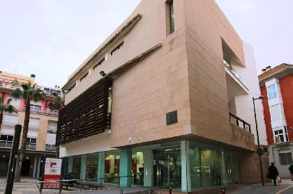 El Ayuntamiento de Lorca renueva los equipos informticos de la Red Municipal de Bibliotecas