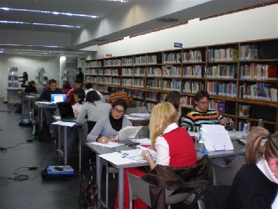 Las bibliotecas municipales de los barrios y pedanas estarn abiertas en horario matinal durante los das 6, 7 y 8 de Abril