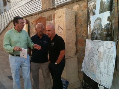 El Ayuntamiento de Lorca y la Asociacin Lorca-Santiago sealizan los 11 kilmetros y medio de la ''Ruta de las Iglesias'', que recorre 18 templos