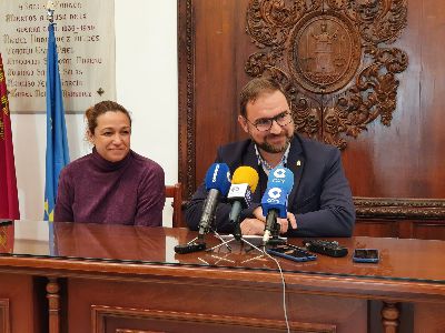 El alcalde de Lorca pide ''cordura'' y que los grupos polticos ''acten con responsabilidad, pensando en los ciudadanos y no atendiendo a intereses partidistas para aprobar el presupuesto municipal''