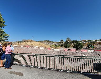 El alcalde visita las obras del barrio de Cristo Rey modificadas atendiendo a las sugerencias de los vecinos de la zona