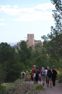 400 senderistas se dieron cita ayer en Lorca para celebrar el IV Da Regional del Senderista