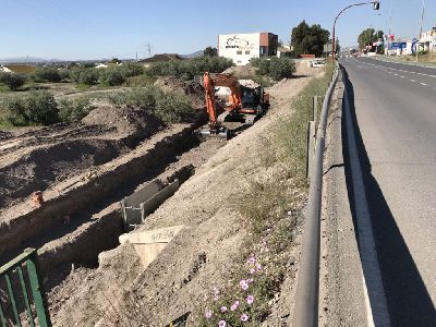 Aguas de Lorca invierte 850.000 euros en mejorar la red de saneamiento y abastecimiento en el tramo comprendido entre la rotonda del Hospital Rafael Mndez y el enlace con la A-7