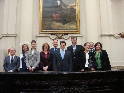 Ms de 300 personas asisten al acto de entrega del Diploma de Servicios Distinguidos de Lorca a Lzaro Albarracn Prez, fundador de la Casa de Espaa en Crdoba (Argentina)