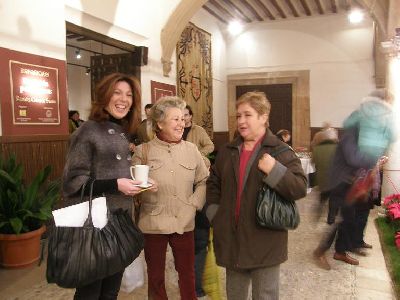 El Ayuntamiento de Lorca celebra un desayuno navideo para nuestros mayores en el Palacio de Guevara