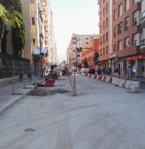 Los avances en las obras de renovacin urbana de la Avenida Juan Carlos I obligan a suspender maana el suministro de agua en la calle Floridablanca y en el Edificio Torre ngela