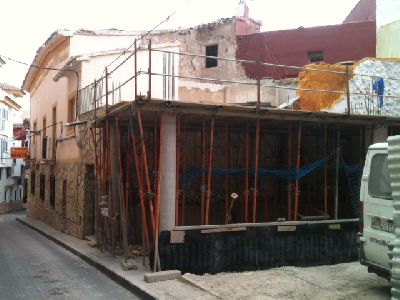 Empiezan en la zona PEPRI del casco histrico de Lorca la reconstruccin de otra vivienda demolida por los sesmos, que aumentar en un 50% los metros cuadrados que tena