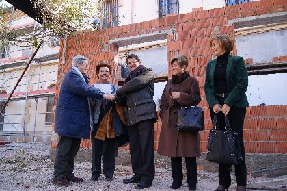 La Asociacin de Amas de Casa de Lorca decide que los 7.000? de su donacin contribuyan a ayudar a rehabilitar la guardera de San Jos de Calasanz