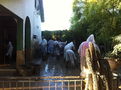 360 voluntarios ayudan a 32 familias lorquinas afectadas por las inundaciones para agilizar la vuelta a su hogar