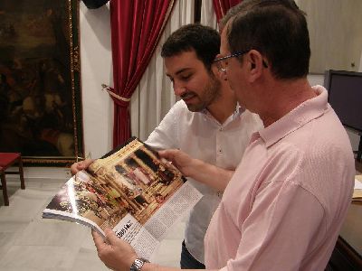 La revista Hola difunde en sus 90.000 ejemplares la oferta turstica de Lorca