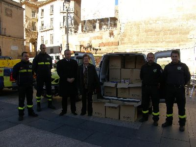 El Servicio Municipal de Emergencias del Ayuntamiento de Lorca dona 3.500 productos al banco de alimentos de Caritas para las familias del municipio que lo necesiten