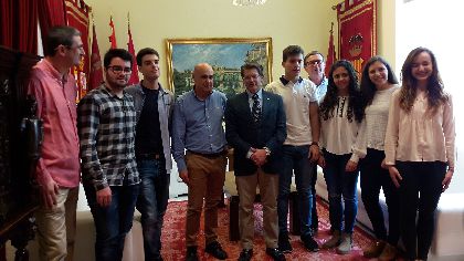 El Alcalde de Lorca felicita a los 6 estudiantes de centros lorquinos reconocidos con los Premios Extraordinarios de ESO, Bachillerato y Enseanzas Artsticas y Profesionales