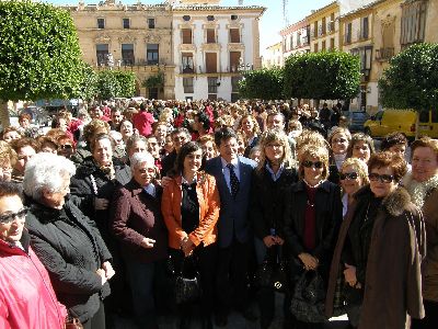 650 mujeres de Fuente lamo visitan Lorca con motivo del 8 de marzo