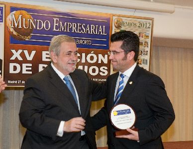 El Ayuntamiento de Lorca recibe el premio ''Mundo Empresarial Europeo'' como reconocimiento al trabajo de recuperacin tras los terremotos