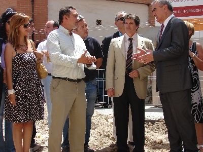 Gonzlez Tovar y Francisco Jdar visitan las obras de mejora de infraestructuras en Lope Gisbert y Santo Domingo, una de las que se realizan en Lorca con cargo al Fondo Estatal de Inversin Local