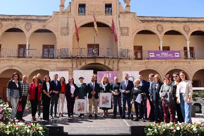 El Ayuntamiento entrega el 'Premio Mujeres y Hombres por la Igualdad' y 'Lorca por la Igualdad' 
