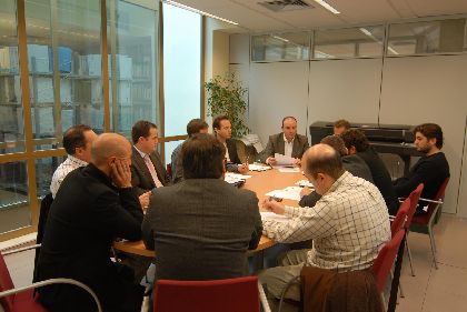 Ruiz Montalvn mantiene una reunin con representantes de Adetic Guadalentn