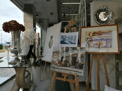 El rea Comercial La Via  Lorca Sur acoge hasta el 6 de marzo una exposicin itinerante de los cuadros participantes en el I Concurso de Pintura ''Comercio Vintage Lorquino''