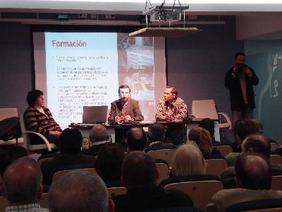 xito de la reunin de los artesanos y artesanas de Lorca con el concejal de Turismo, Comercio y Artesana